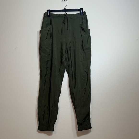 ELODIE Drawstring Jogger Pants - Picture 4 of 12